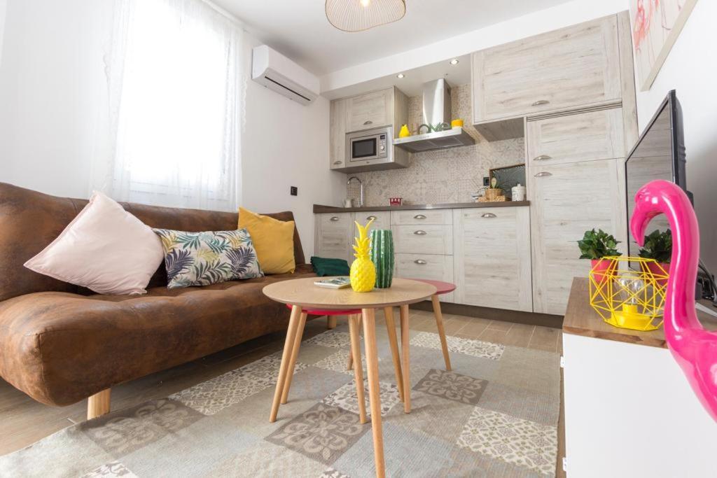 Apartamento Vintage En El Centro De Малага Екстериор снимка