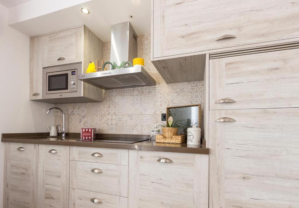 Apartamento Vintage En El Centro De Малага Екстериор снимка