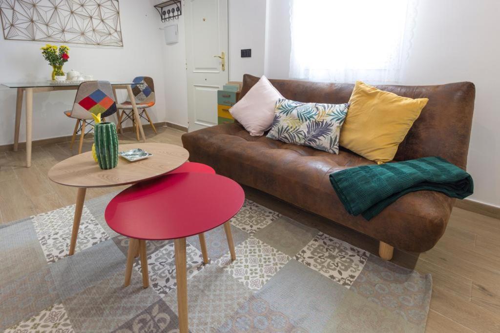 Apartamento Vintage En El Centro De Малага Екстериор снимка